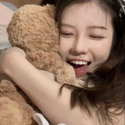 戛纳机密第一季